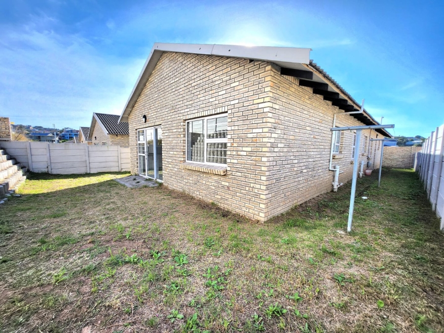 To Let 3 Bedroom Property for Rent in Lovemore Park Eastern Cape